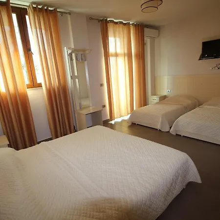 Hotel Piazza 3*