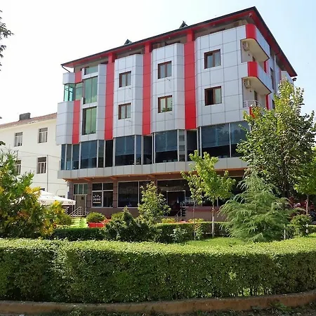 Piazza 3*