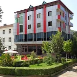 Piazza 3* Peshkopi