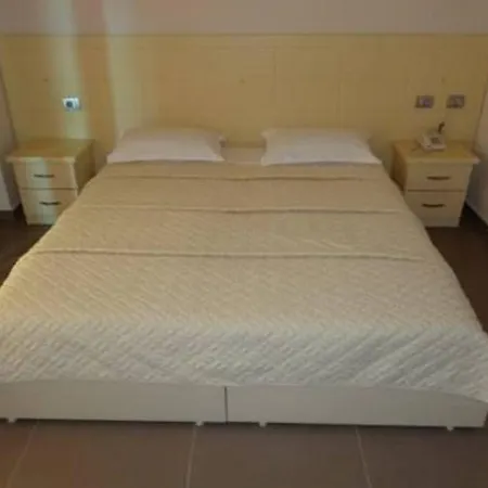 Hotel Piazza 3*
