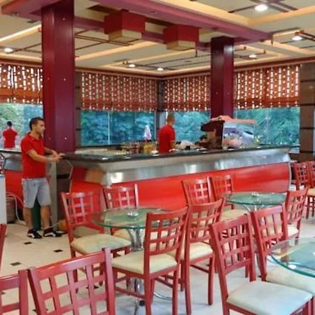 Piazza Hotel