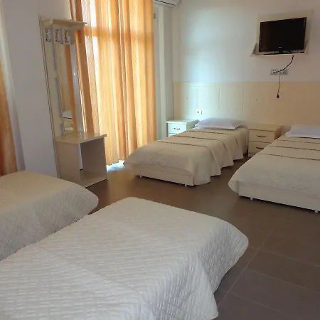 ホテル ピアッツァ Peshkopi