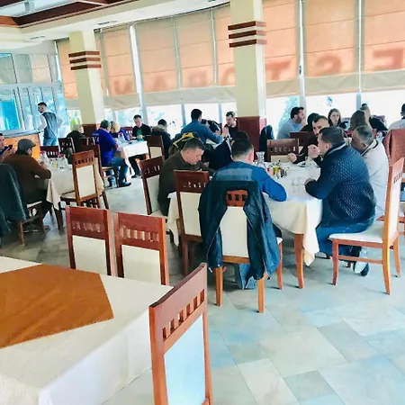 ピアッツァ ホテル