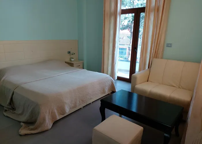Otel Piazza 3*